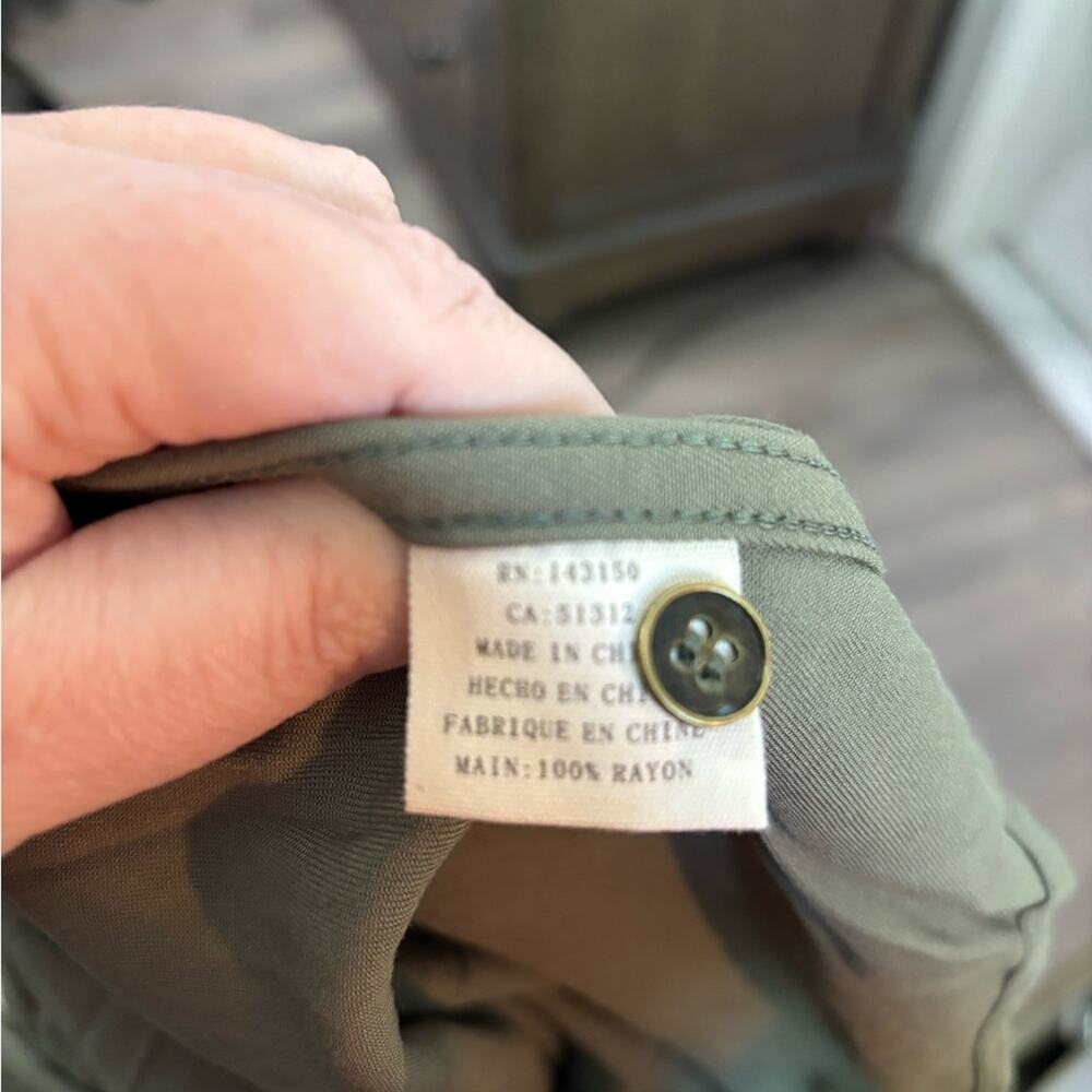 Ash & Ember Olive Green Long Sleeve Button Front Top With Pockets XL - Picture 8 of 8
